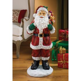 VISIT FROM SANTA CLAUS STATUE