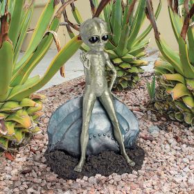 ROSWELL THE ALIEN WITH SPACECRAFT STATUE        NR